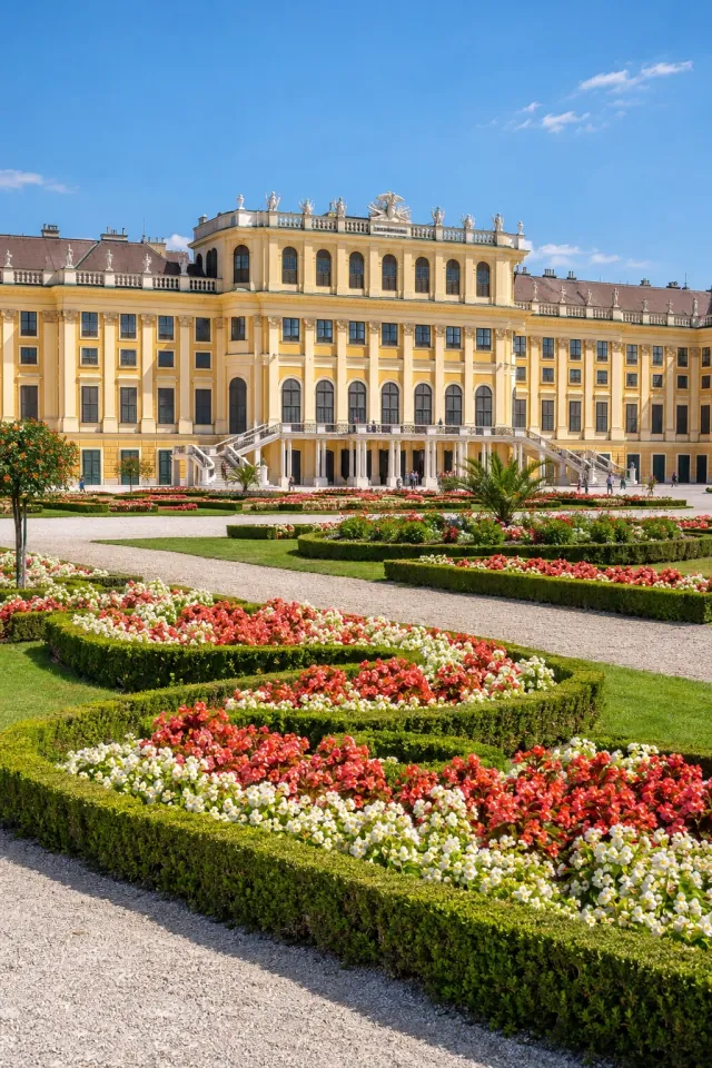 Schonbrunn Sunny Parterre