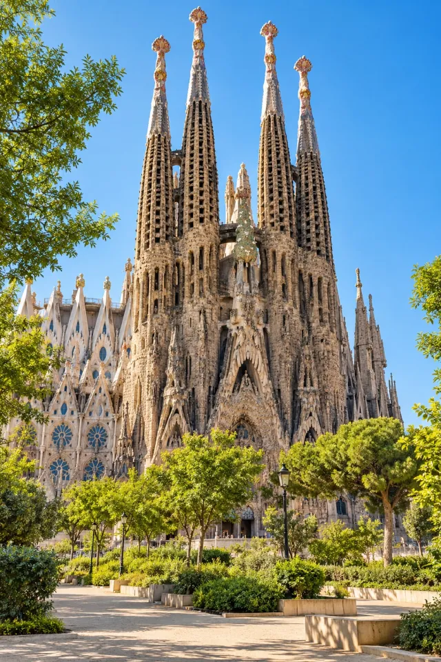 Sagrada Familia Daylight