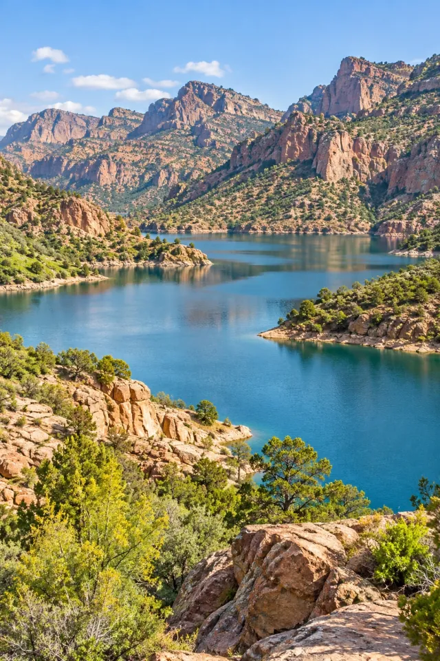 Rose Sandstone Lake
